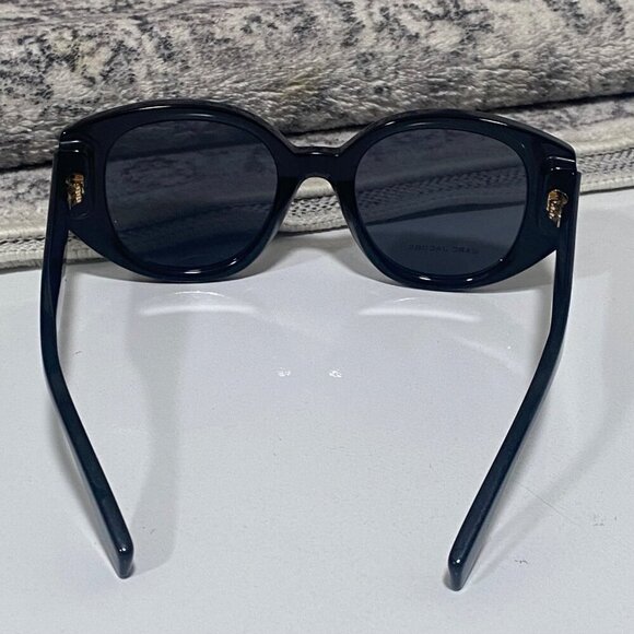 NEW Marc Jacobs Cateye Sunglasses in Black - Picture 6 of 7